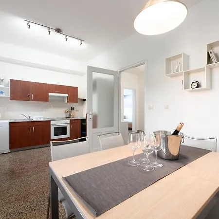 Beachfront Karla Апартаменты