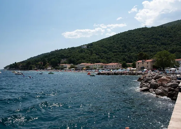 Beachfront Karla * Mošćenička Draga